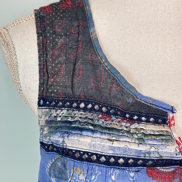 Hope & Harlow Multicolored Sleeveless Peasant Top - Picture 3 of 11